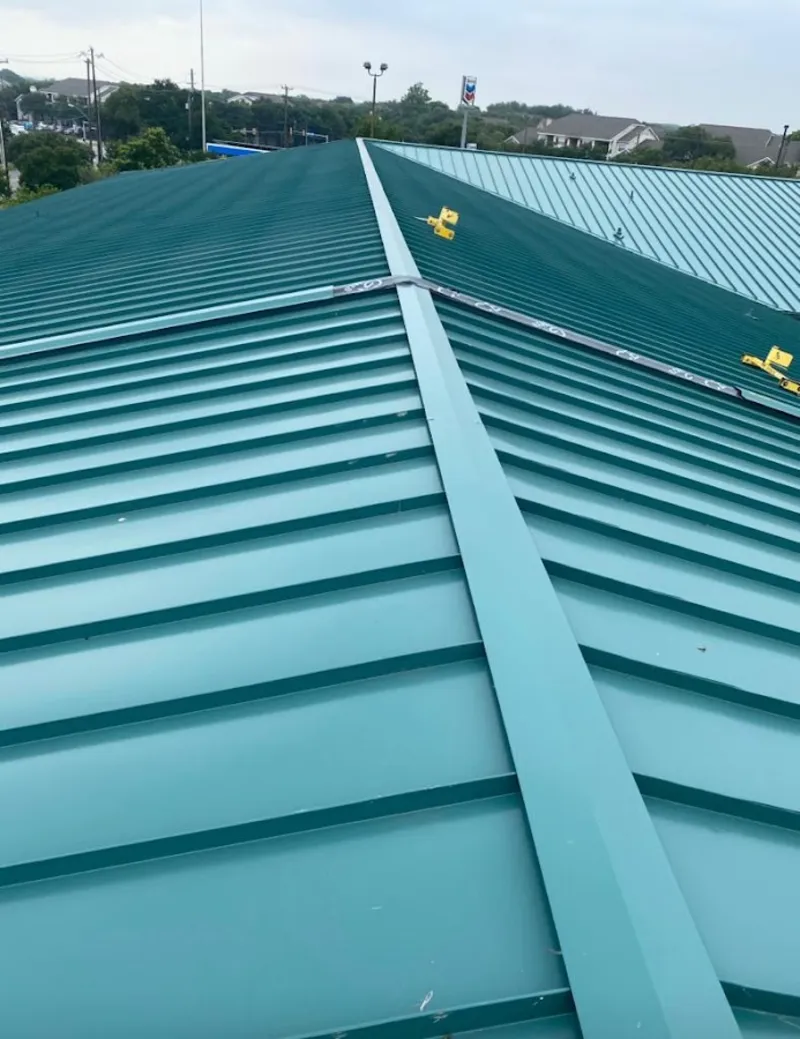 Green commercial metal roof ridge and valley for Metal Roof Repair in Fort Campbell North